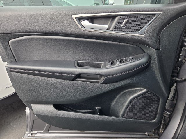 Used 2024 Grey Ford SEL image 11