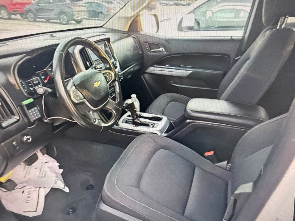 Used 2021 White Chevrolet LT image 6