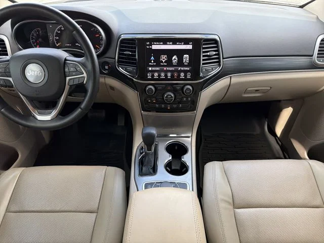 Used 2021 White Jeep Limited image 13
