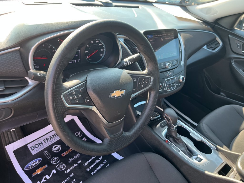 Used 2025 Gray Chevrolet LT image 14