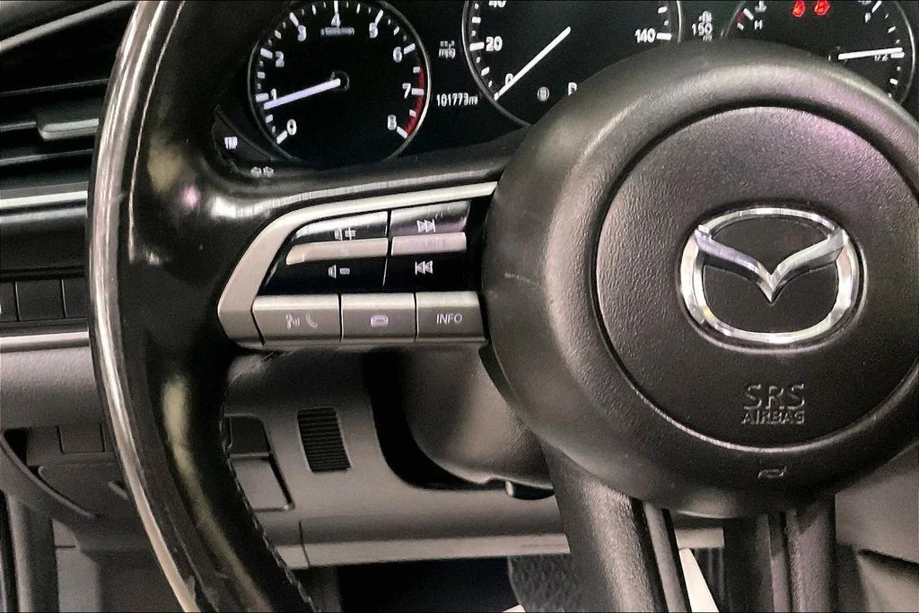 Used 2021 Blue Mazda Select image 18