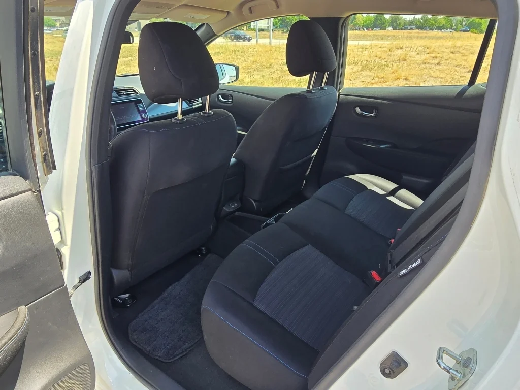 Used 2023 Glacier White Nissan S image 14