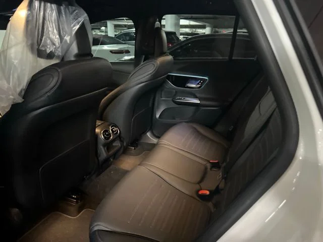 Used 2023 White Mercedes-Benz GLC 300 image 9