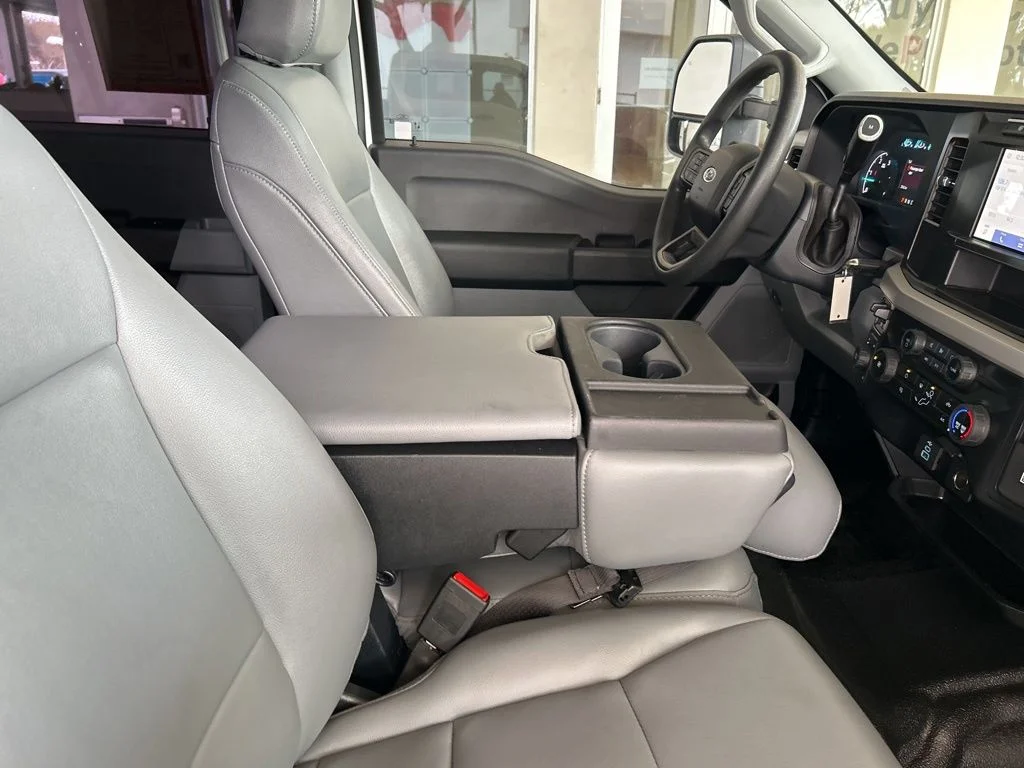 Used 2024 White Ford XL image 26