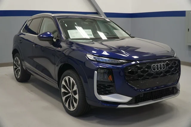 2026 Audi Q3 S line
