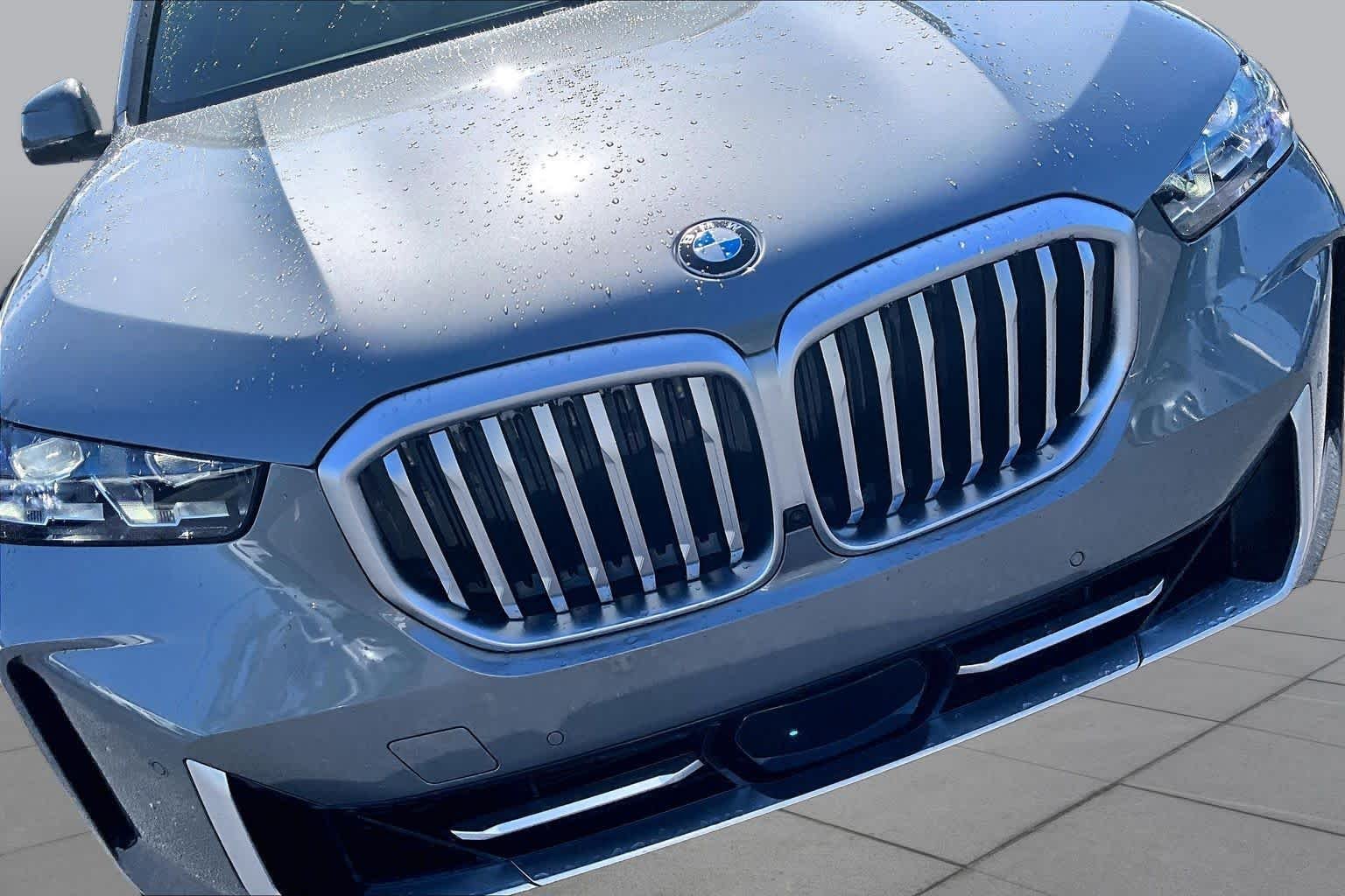 Certified Used 2025 Skyscraper Grey Metallic BMW sDrive40i image 30