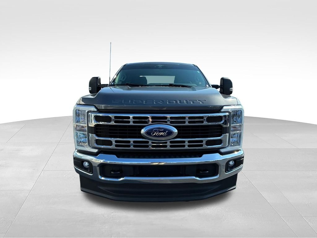 Used 2025 Gray Ford XLT image 6