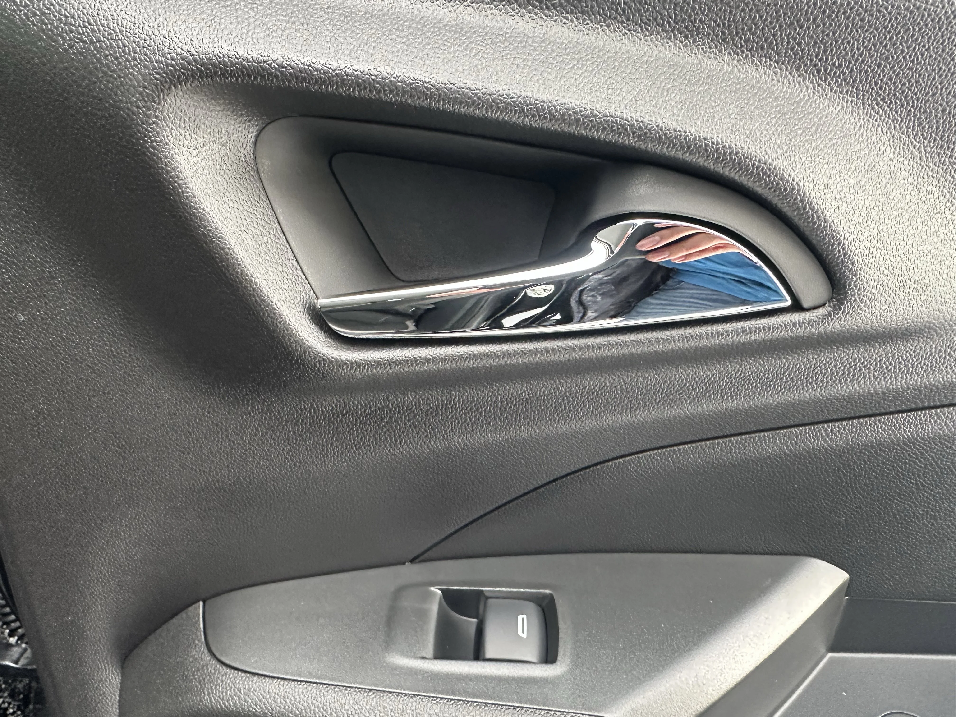 New 2026 Mosaic Black Metallic Chevrolet ACTIV image 20