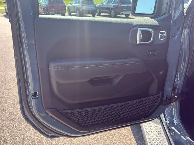 New 2026 Gray Jeep Sahara image 18