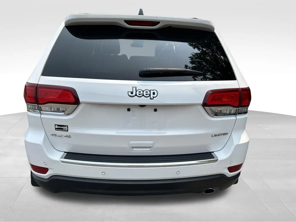 Used 2022 White Jeep Limited image 4