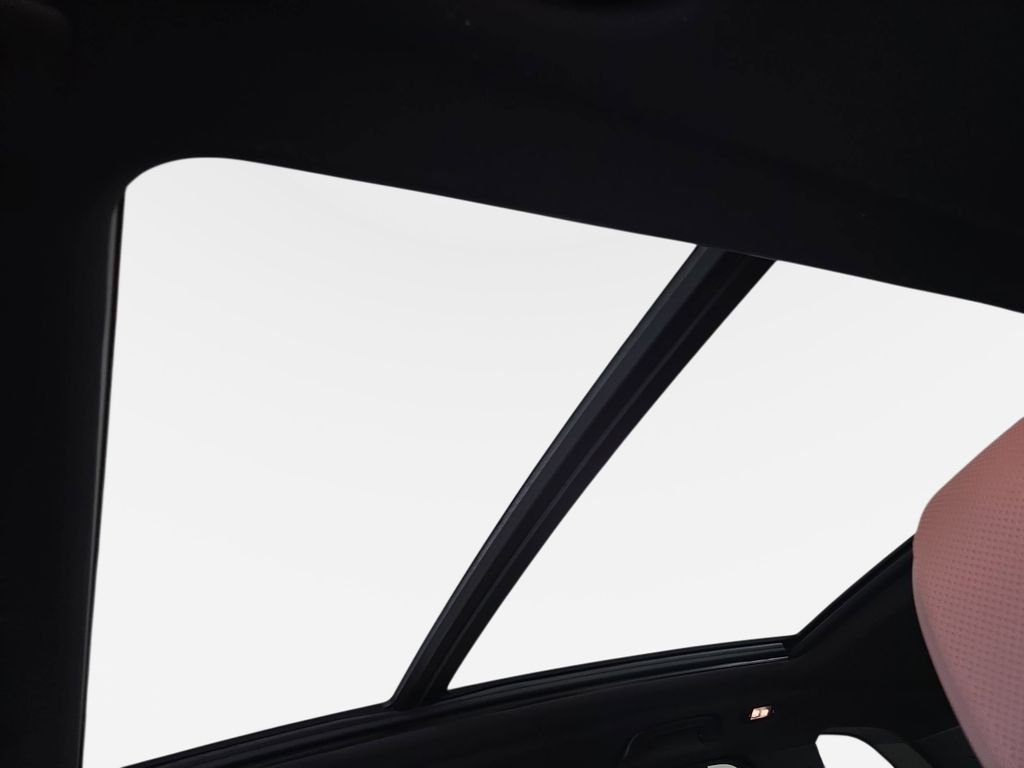 New 2026 Alpine White BMW sDrive40i image 18