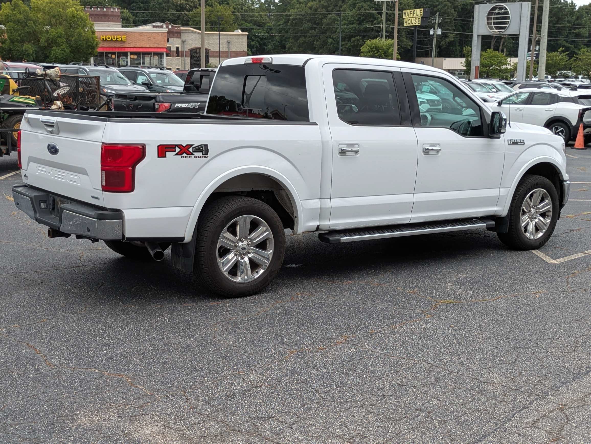 Used 2020 White Ford Lariat image 3