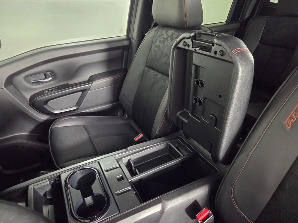 2024 Nissan Titan PRO-4X - Photo 20