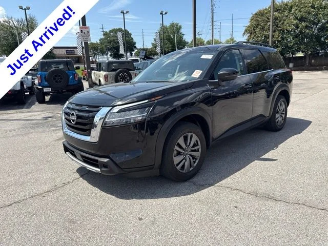 Used 2025 Black Nissan SV image 7