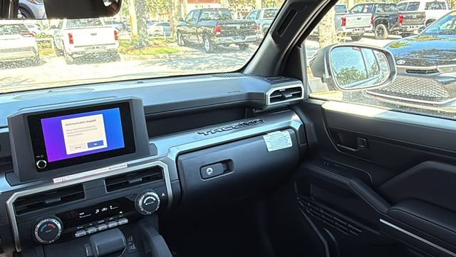 2025 Toyota Tacoma SR5 - Photo 14