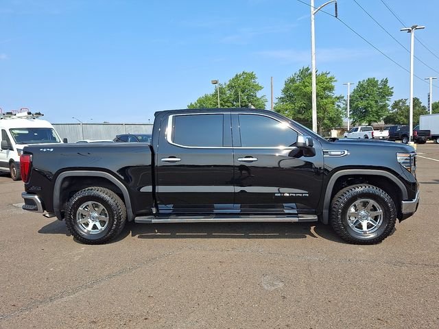 Certified Used 2024 Onyx Black GMC SLT image 7