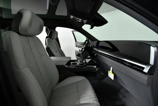 2025 Cadillac Escalade IQ Sport 1 - Photo 14