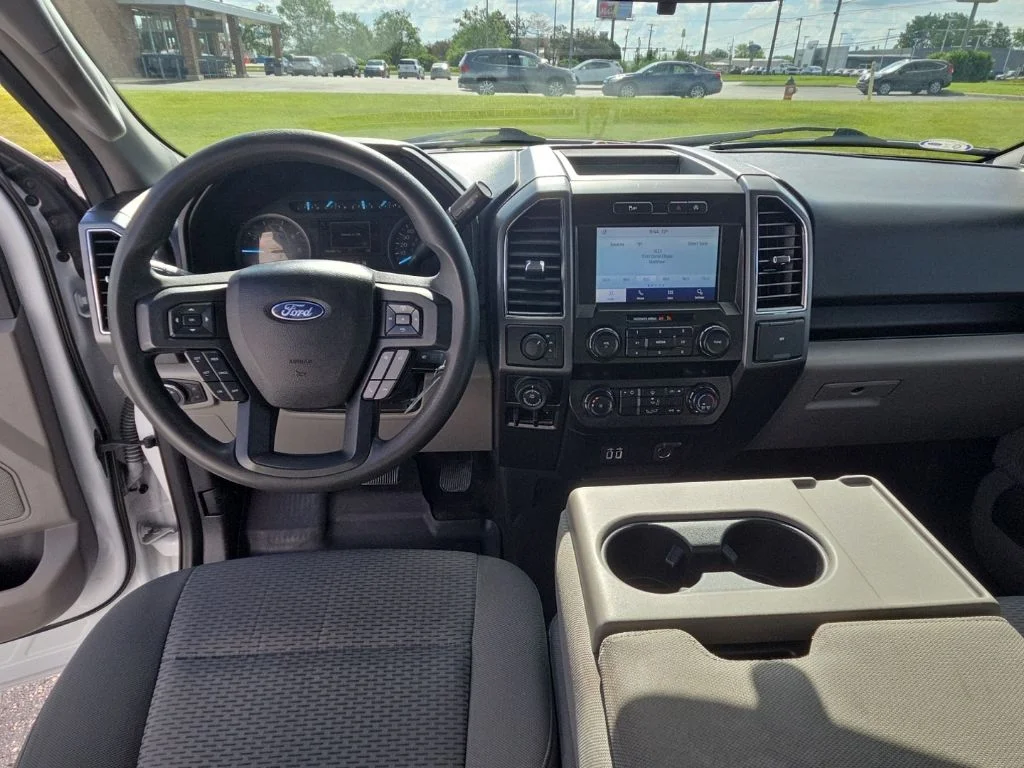 Used 2020  Ford XLT image 34