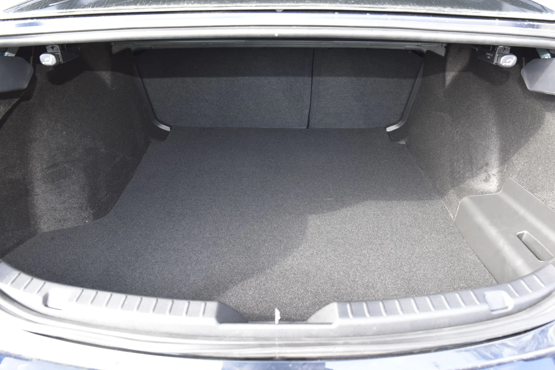 New 2026 Deep Crystal Blue Mica Mazda 2.5 S Select Sport image 13
