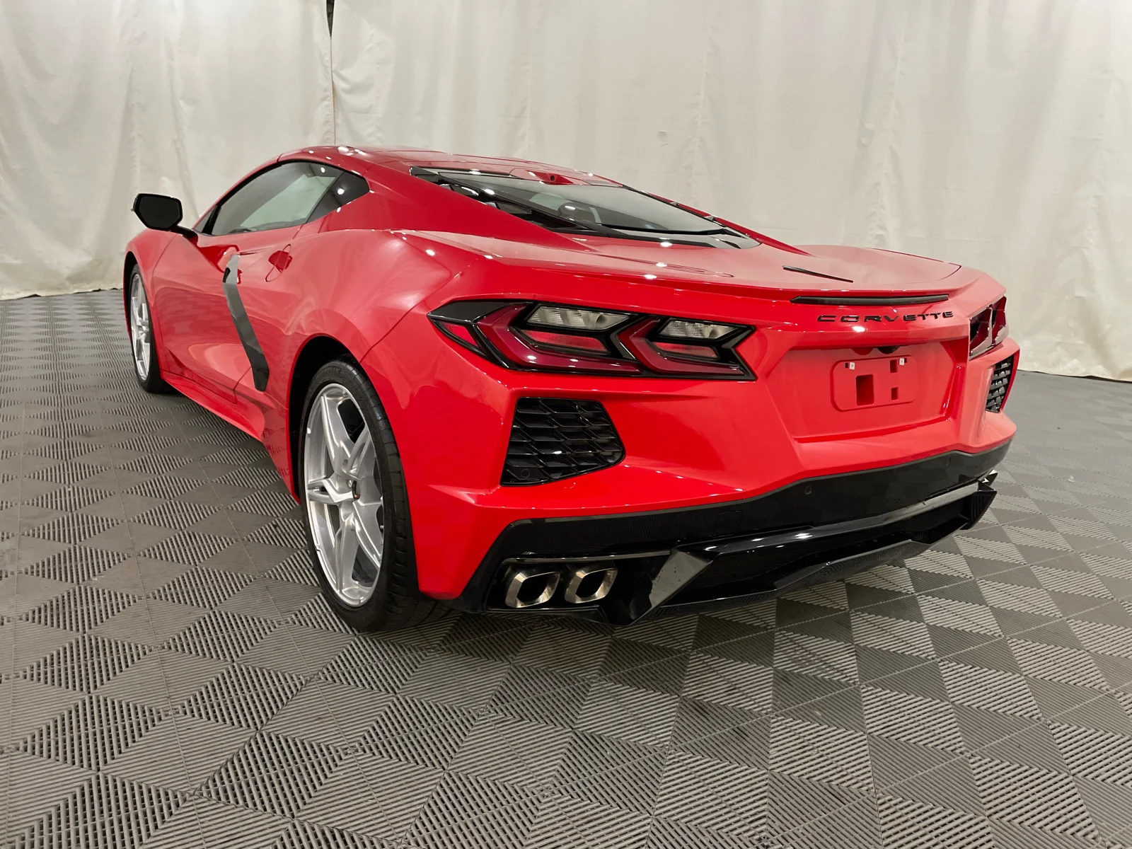 Used 2020 Torch Red Chevrolet 2LT image 8