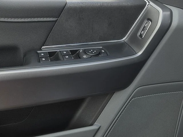 New 2026 Agate Black Metallic Ford XLT image 35