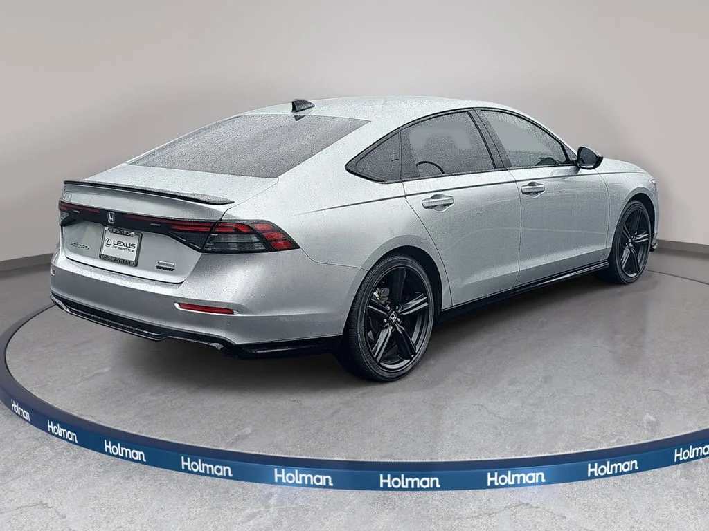Used 2024  Honda Sport-L image 6