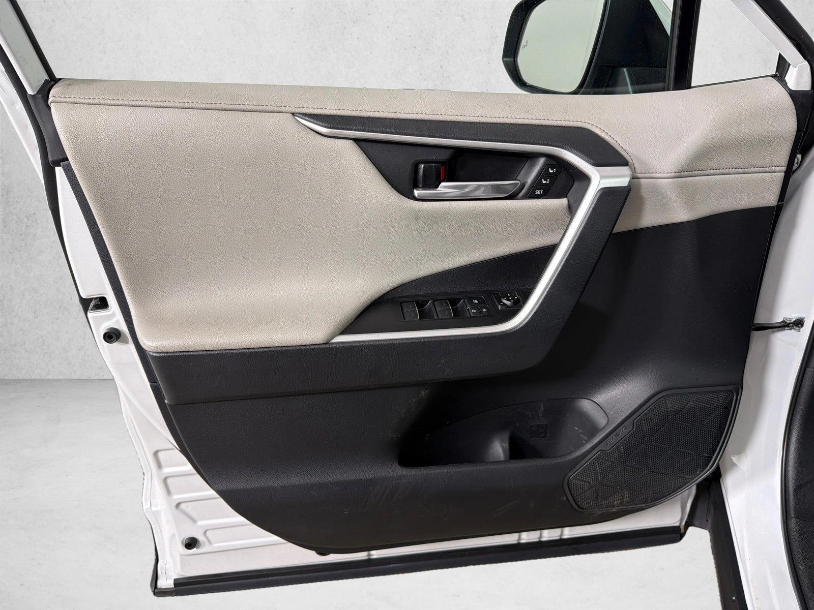 Used 2023 Gray Toyota Hybrid Limited image 11