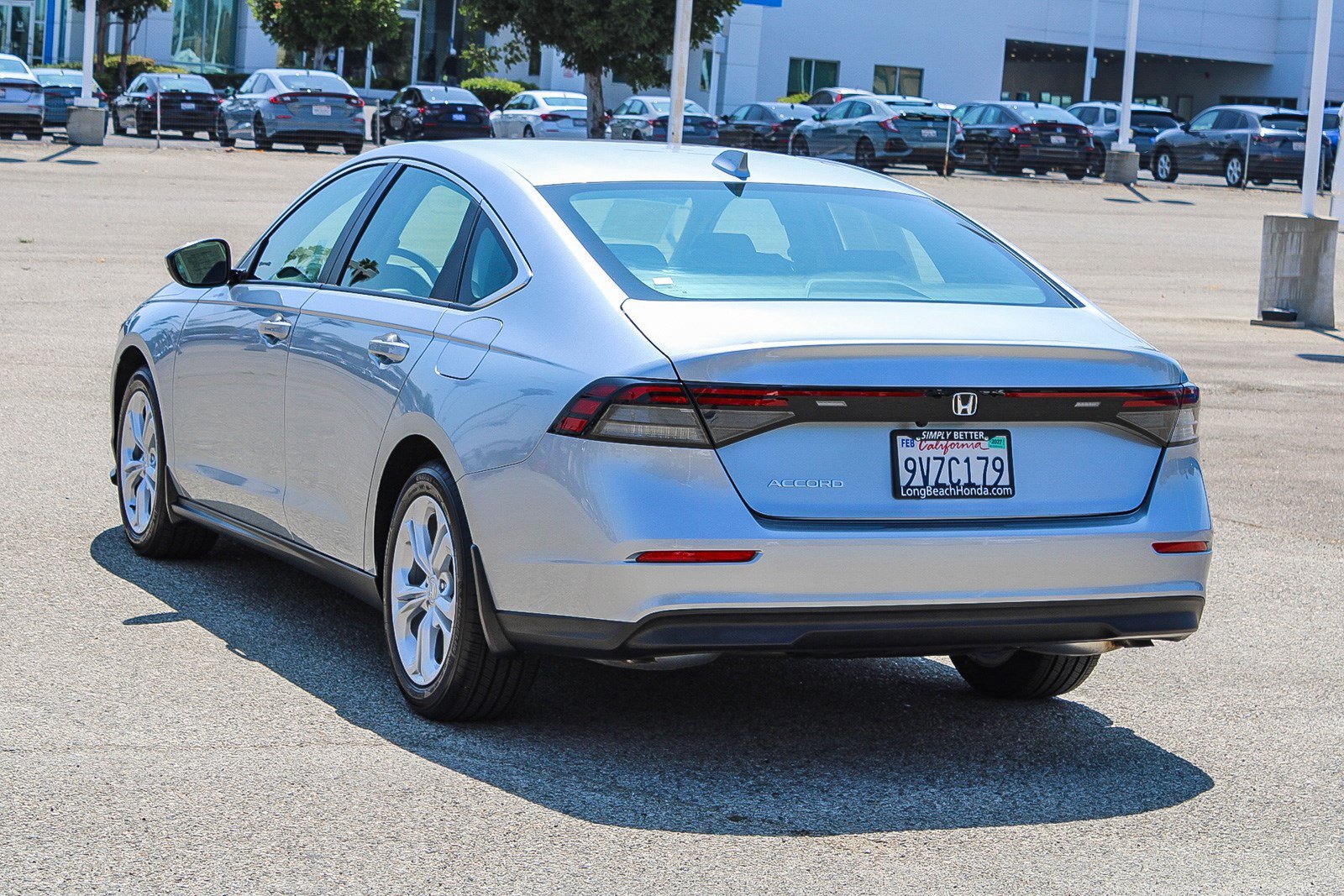 2025 Honda Accord LX - Photo 8