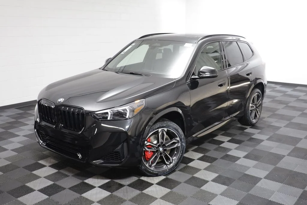 New 2026 Black BMW xDrive28i image 2