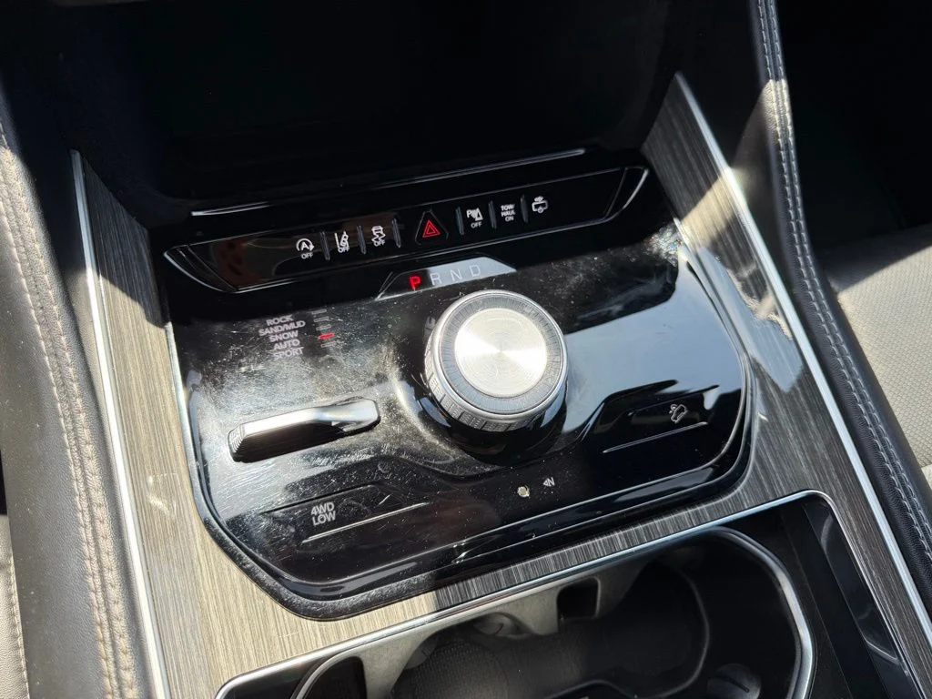 Used 2022 Bright White Clearcoat Jeep Series III image 26
