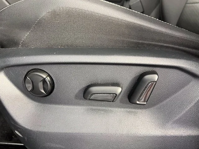 Used 2023 Blue Mercedes-Benz GLC 300 image 20