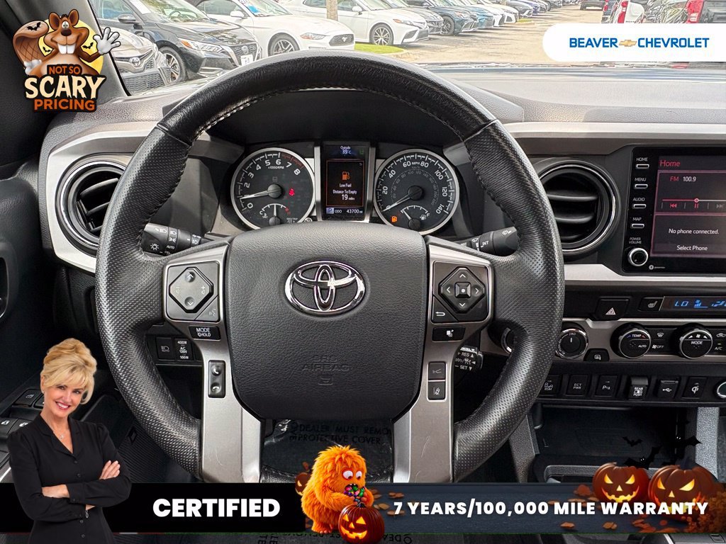 Used 2023  Toyota Limited image 18