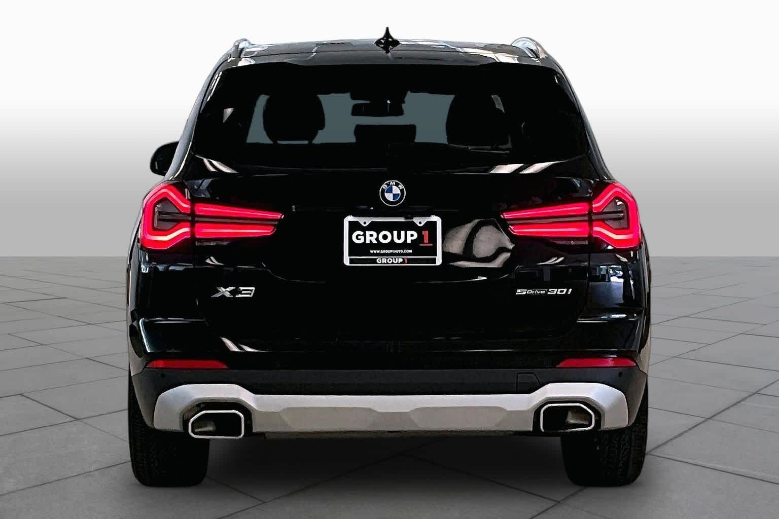 Used 2023 Jet Black BMW sDrive30i image 4