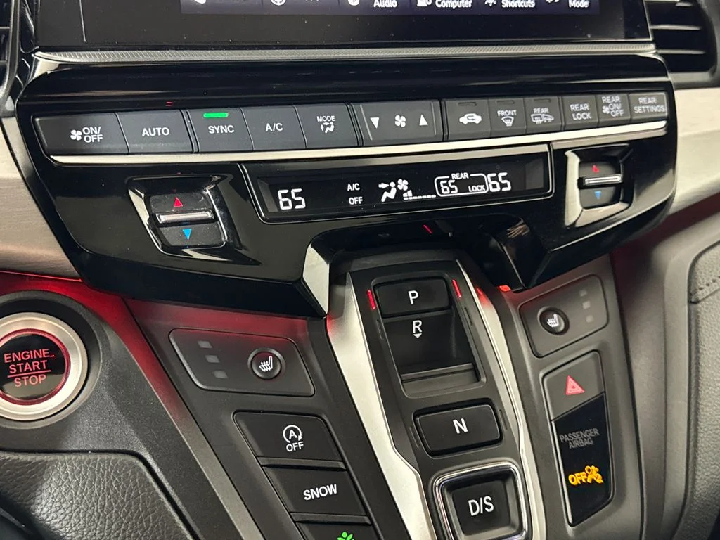 2025 Honda Odyssey Sport L - Photo 24