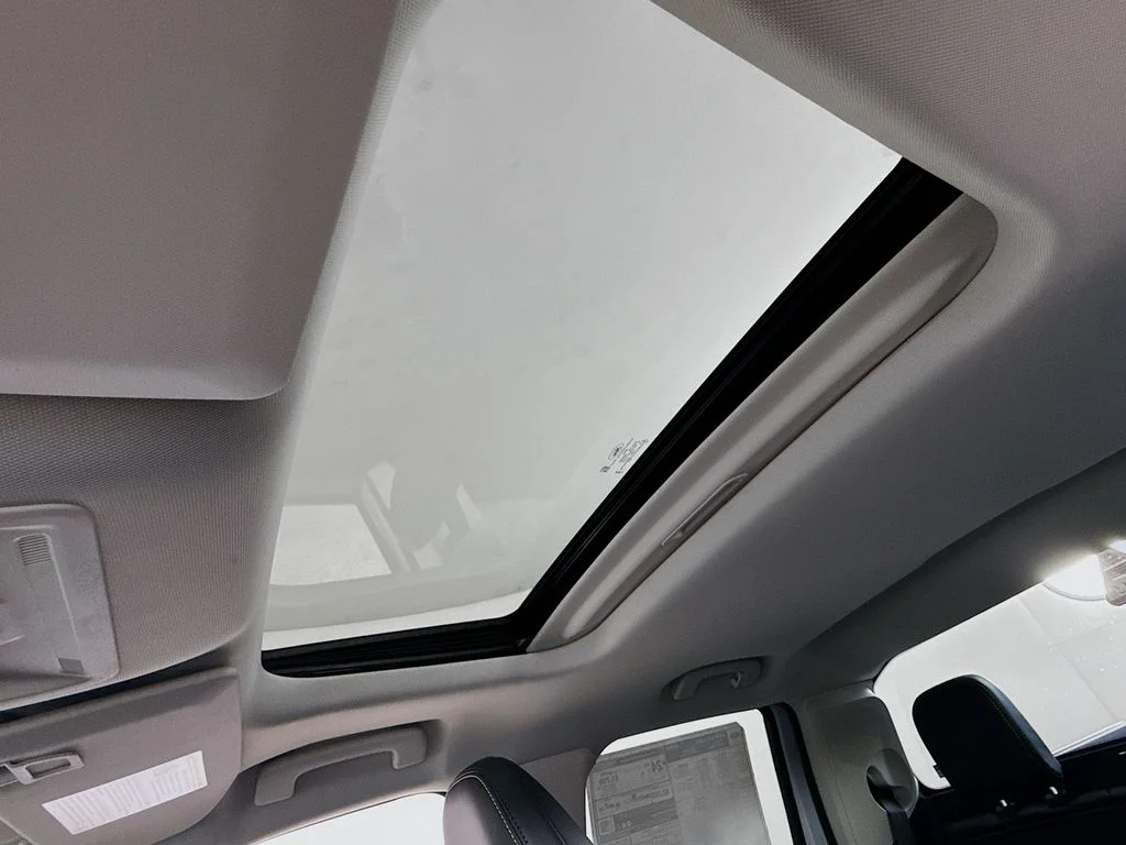 New 2026 Space White Metallic Ford Maverick Lobo™ image 20