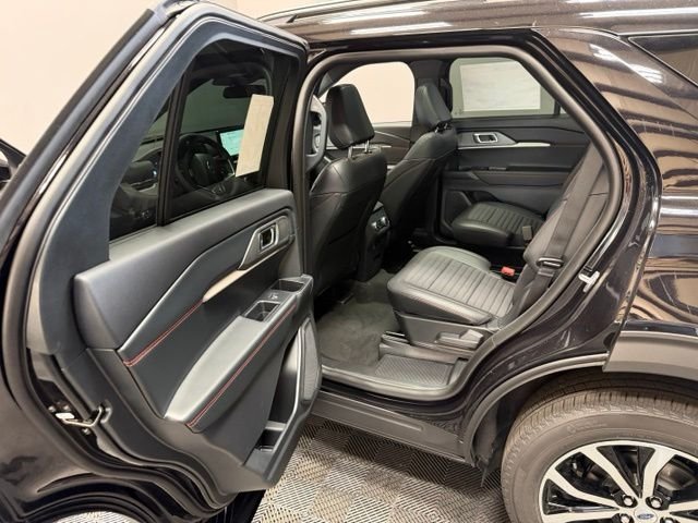 New 2026 Agate Black Metallic Ford ST-Line image 19