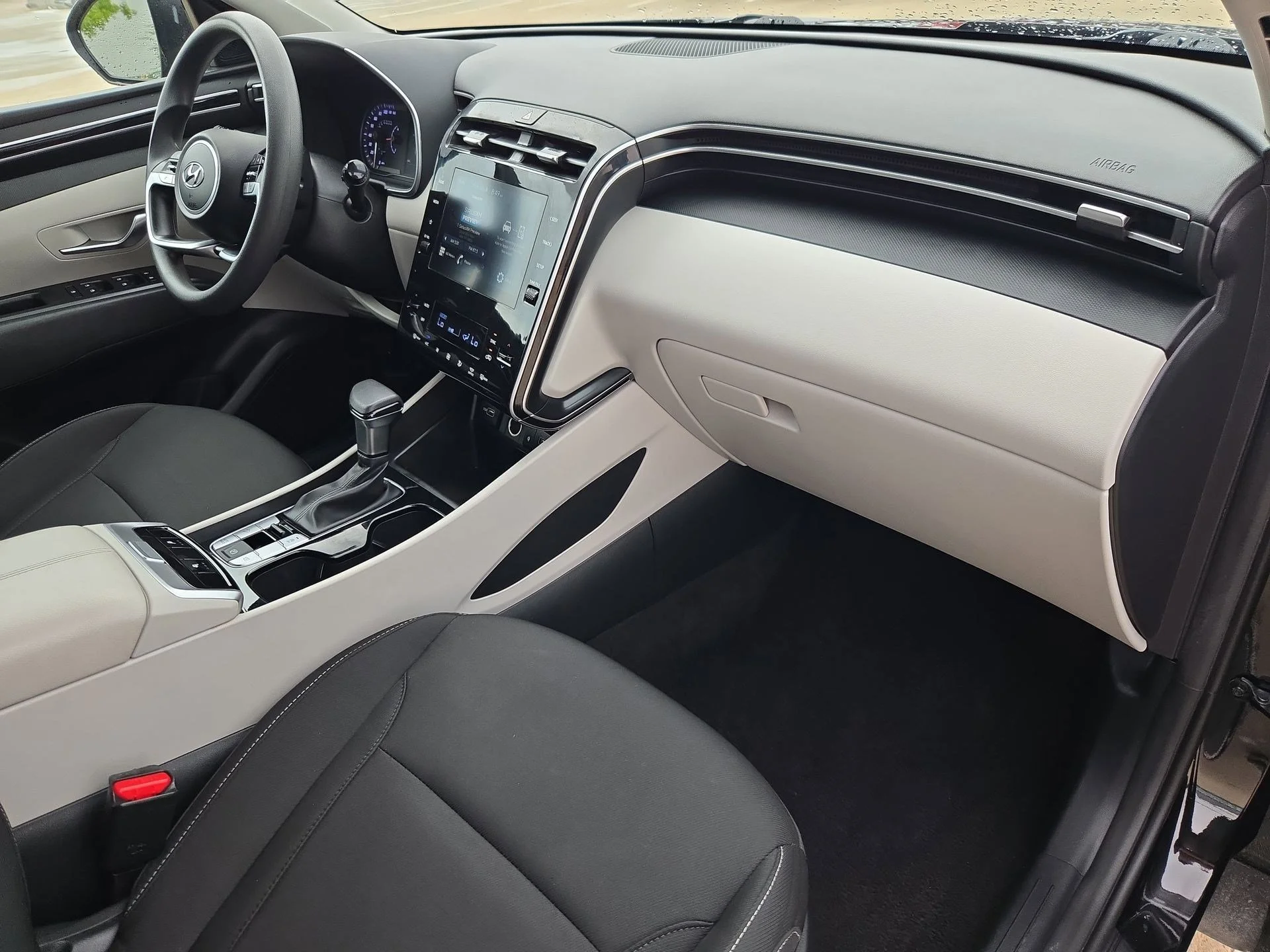 Used 2024 Black Pearl Hyundai SEL image 31
