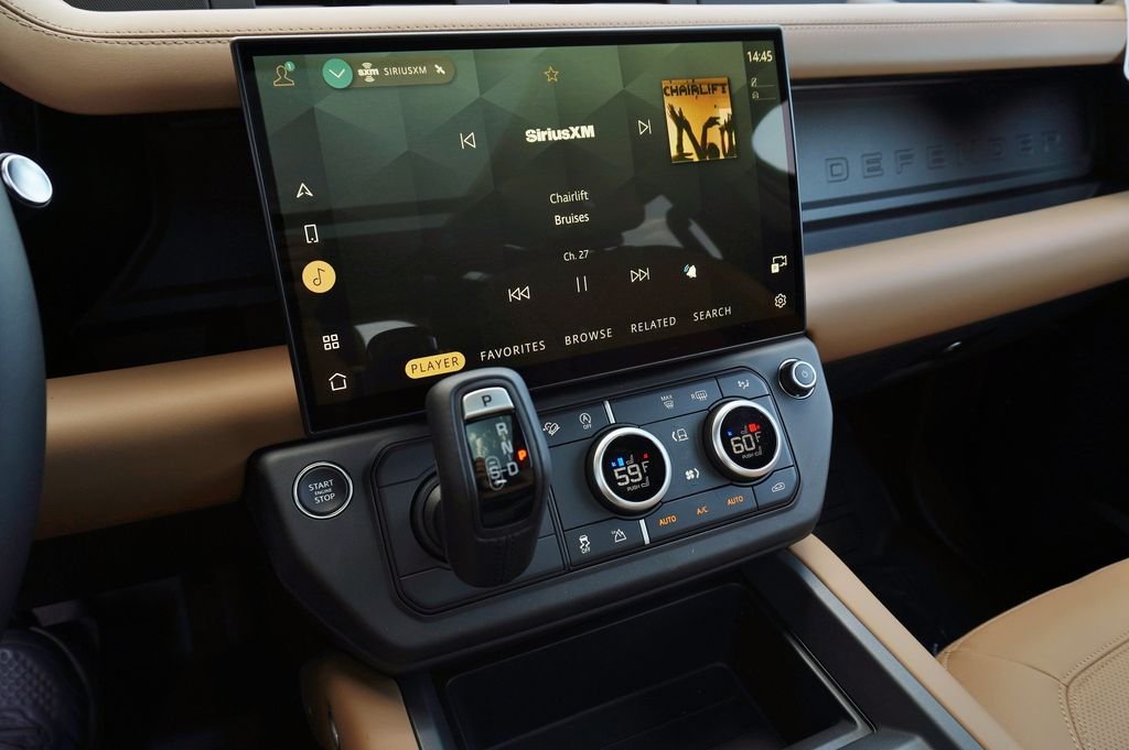New 2026 Santorini Black Land Rover S image 16