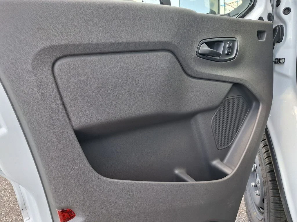 New 2026 Oxford White Ford Cargo Van image 23