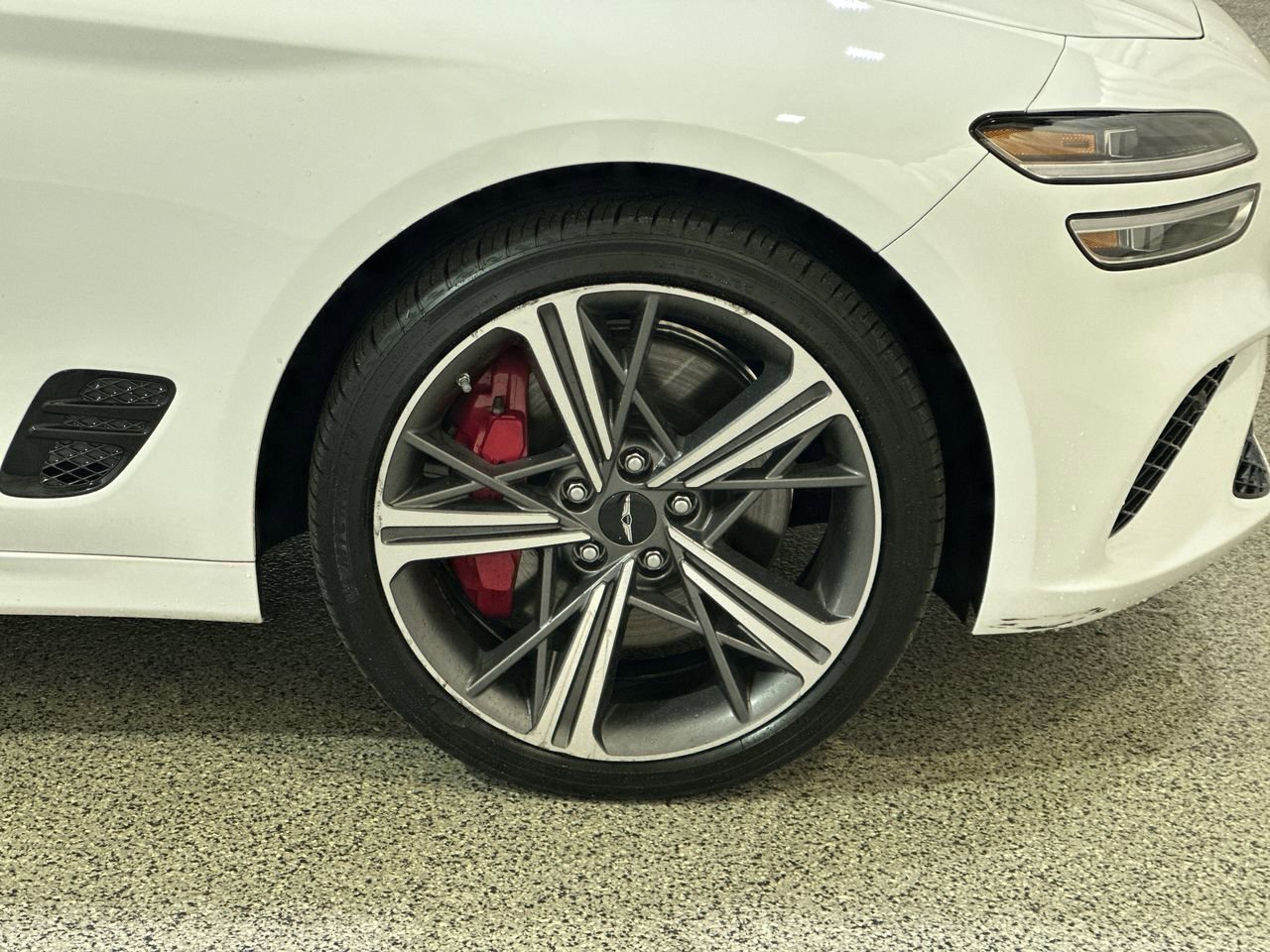 2025 GENESIS G70 Sport Advanced - Photo 10