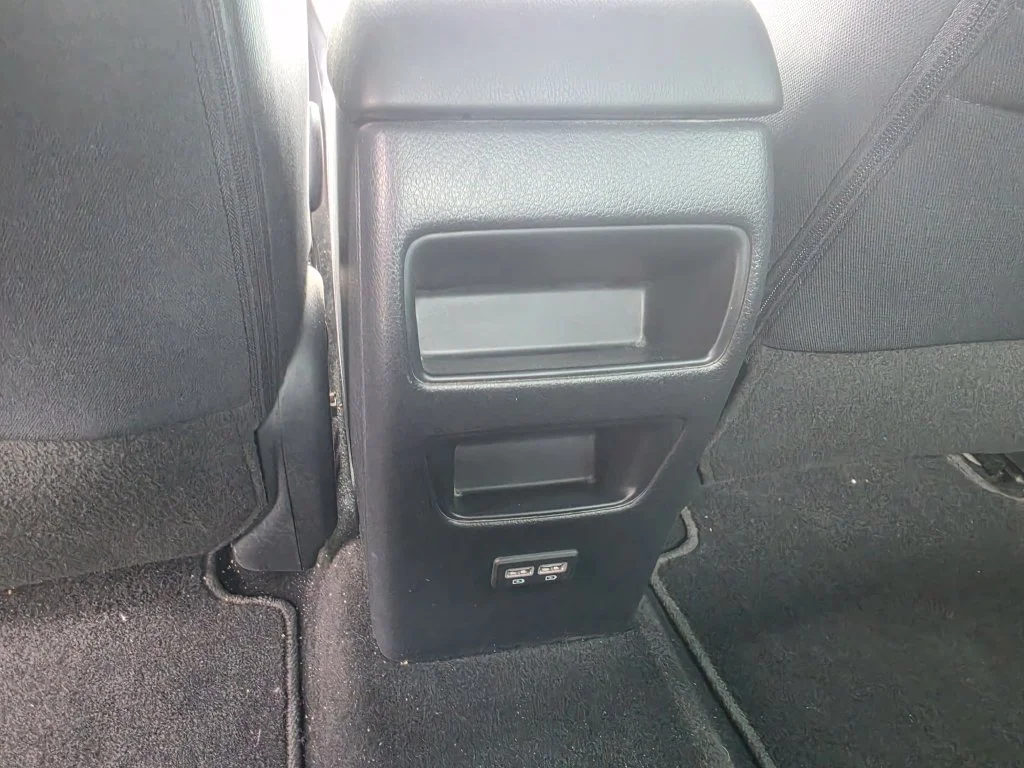 Used 2017 Silver Nissan S image 12