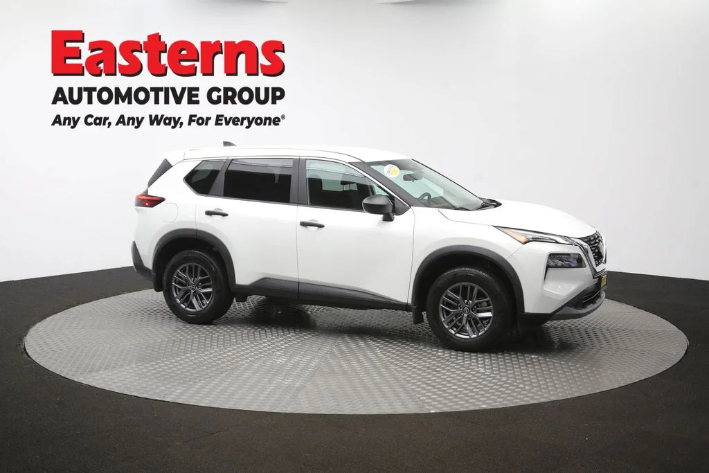 Used 2023 White Nissan S image 48