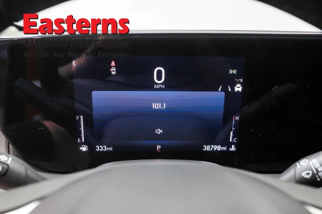 Used 2024 Red Buick Sport Touring image 18