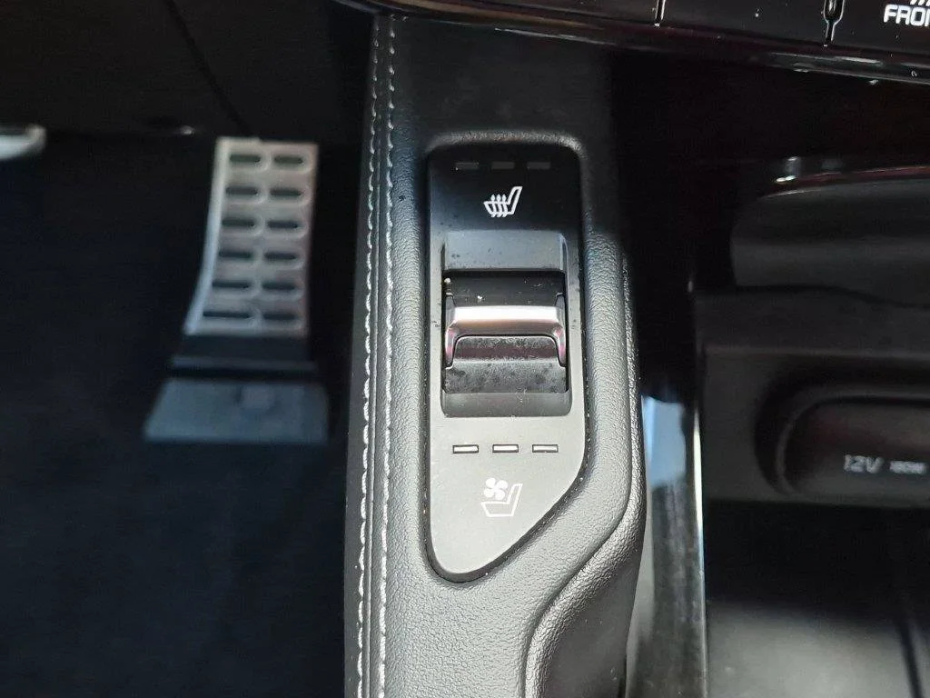 Used 2025 Green Kia SX-Prestige X-Line image 20