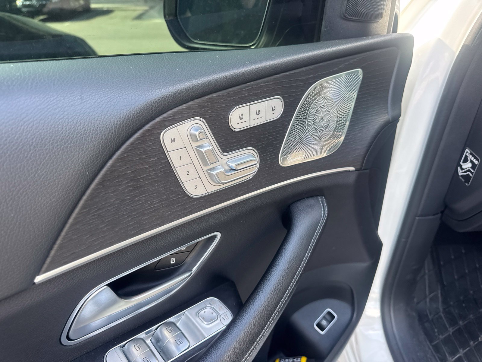 Certified Used 2024 Polar White Mercedes-Benz GLE 350 image 4