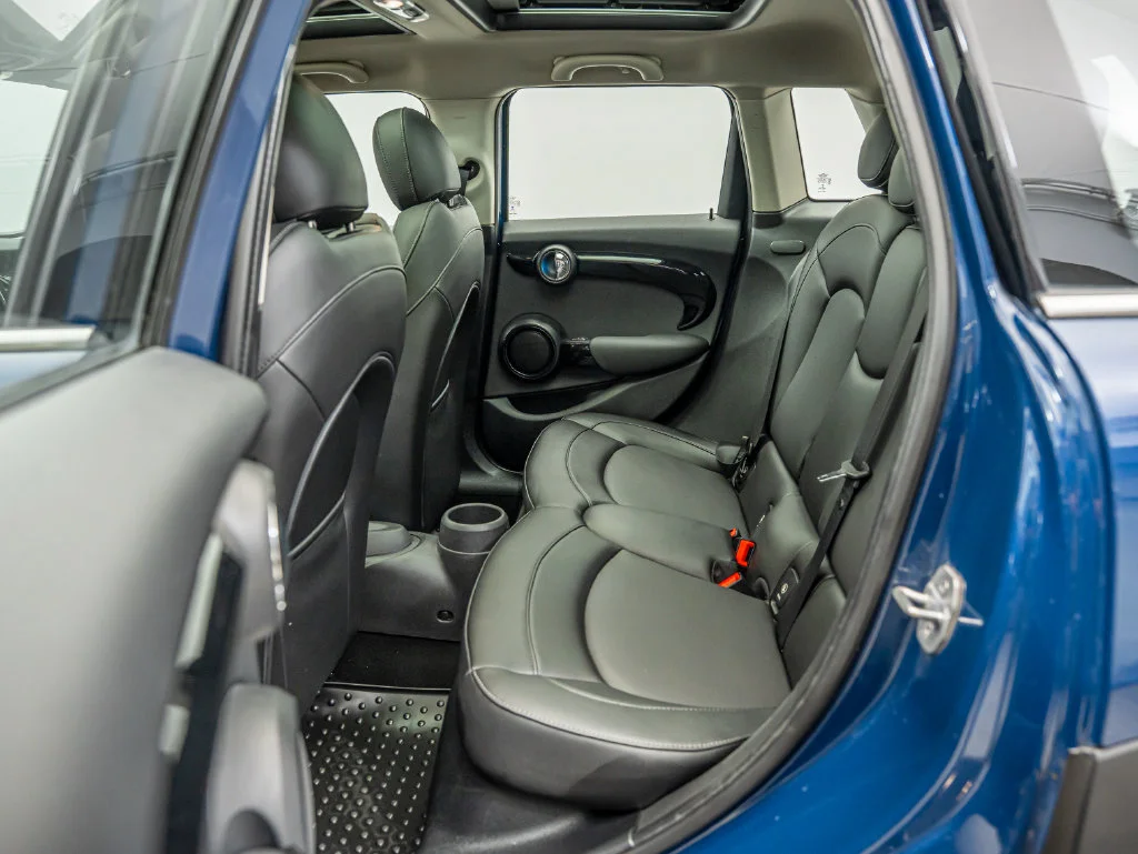 Used 2016 Deep Blue Metallic MINI  image 33