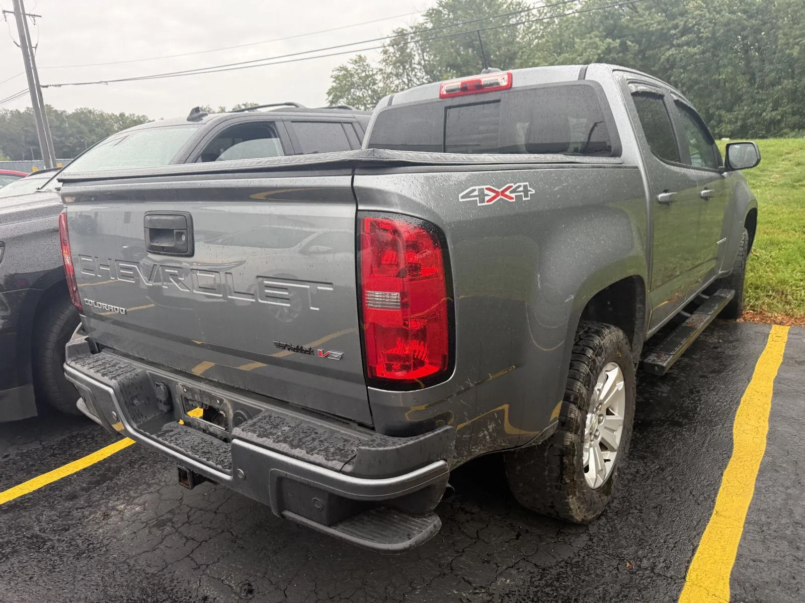 Used 2021 Satin Steel Metallic Chevrolet 4WD LT image 6
