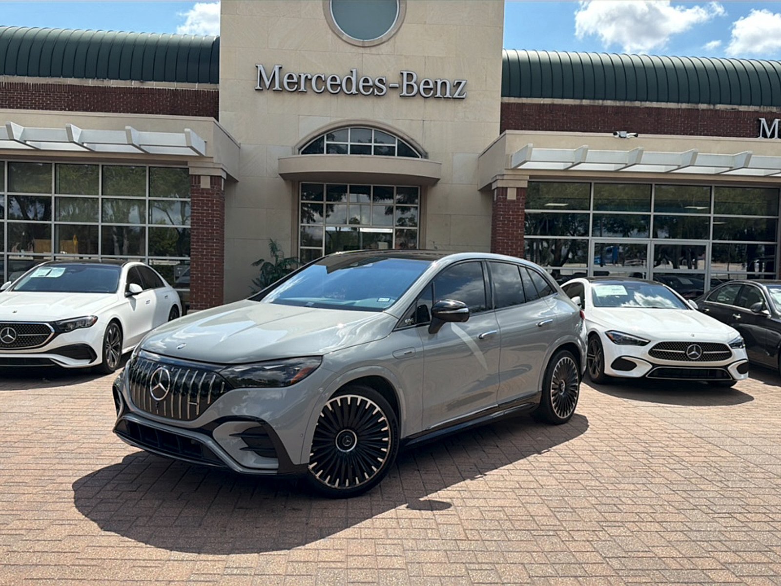 Certified Used 2024 MANUFAKTUR Alpine Grey Mercedes-Benz 4MATIC® image 1