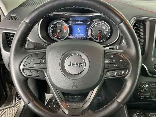 Used 2020 Light Brownstone Pearlcoat Jeep Trailhawk image 16