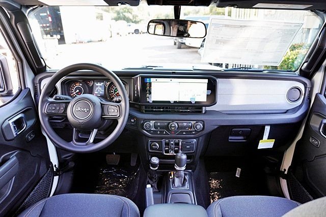 New 2026 Bright White Clear-Coat Exterior Paint Jeep Sport image 24